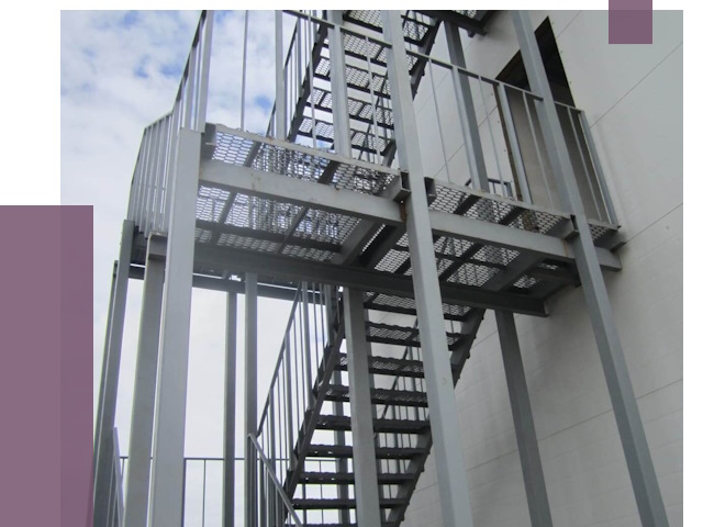 Монтаж пожарных лестниц в Новомосковске от 7847 руб.