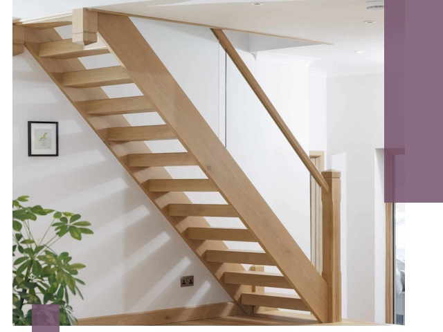 Изготовление деревянных лестниц под ключ в Новомосковске для дома