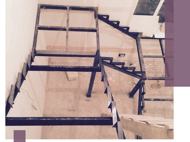 Монтаж лестниц на металлокаркасе в Новомосковске быстро и качественно