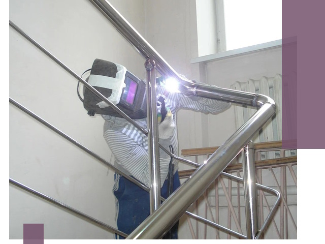 Монтаж перил и ограждений качественно в Новомосковске