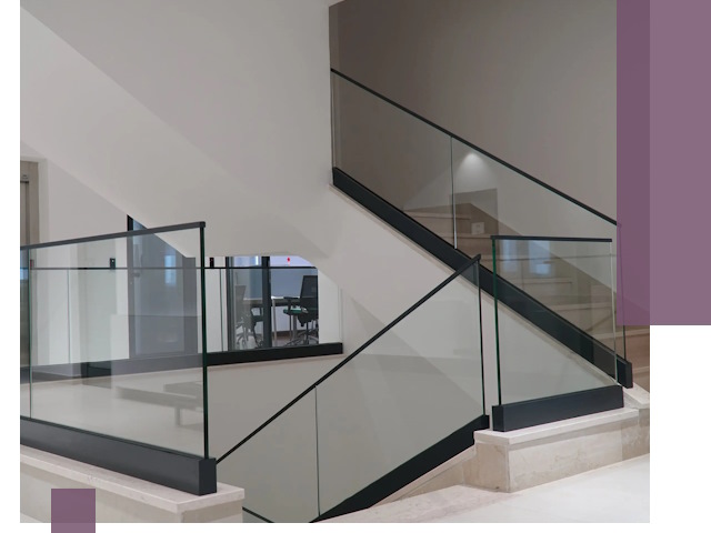 Стеклянные перила премиум-класса с установкой в Новомосковске