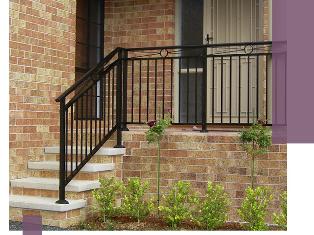 Уличные перила из металла под ключ в Новомосковске