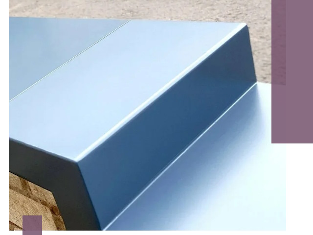 Крышки на парапет в Новомосковске: изготовление и монтаж под ключ