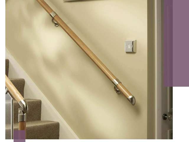 Монтаж пристенных поручней профессионально в Новомосковске